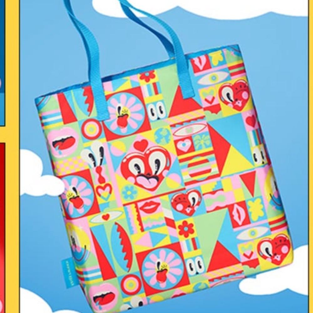 Estée Lauder summer tote bag